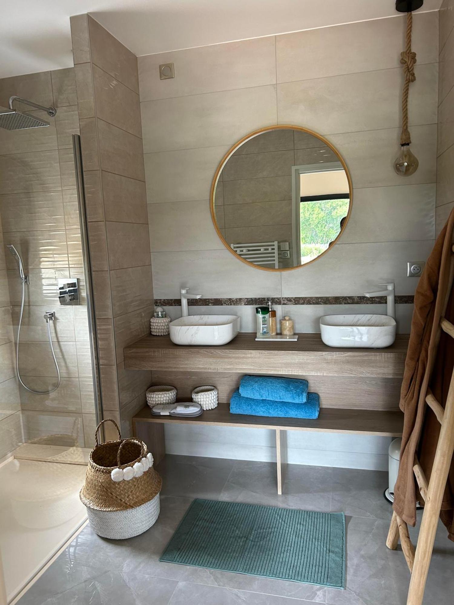 Sol'M Lodges Solesmes  Eksteriør billede